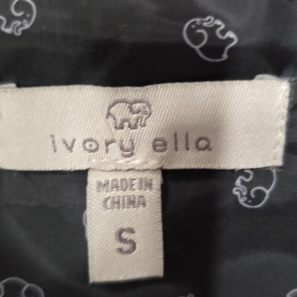 Ivory Ella - Red Vest. Size S - Picture 2 of 6